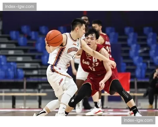 山西男篮进攻火力凶猛防守待补 团队篮球风格潜力可挖