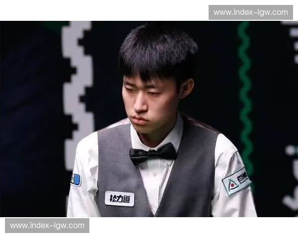 常冰玉进攻成功率高达百分之百 墨菲全场仅得一分罕见鼓掌